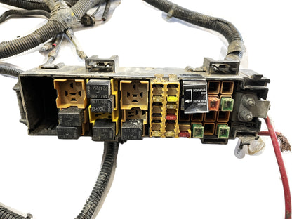 Jeep TJ Wrangler 4.0 six cylinder P56010350AD fuse block Wiring Harness Wire