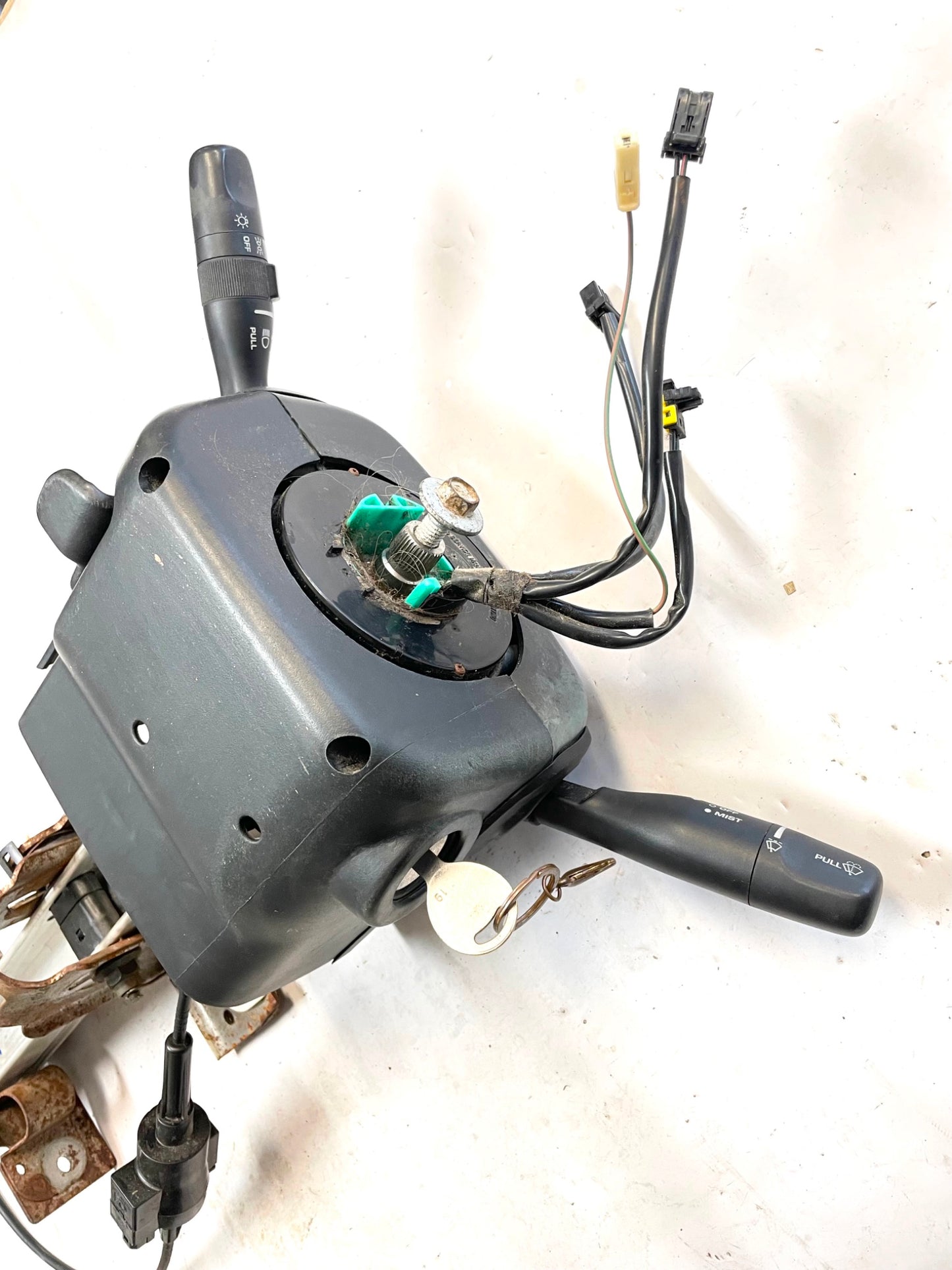 01-06 Jeep TJ Tilt Steering Column AutomaticTransmission Wrangler w/ cable