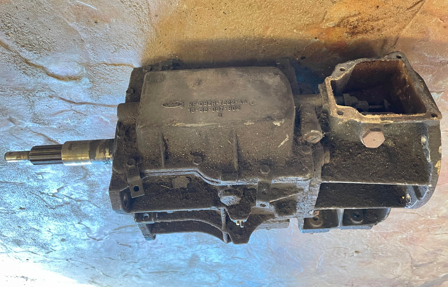 Jeep CJ transmisión manual de 4 velocidades SR4 CJ7 CJ8 Ford 13-32-097-902 LEER ANUNCIO 