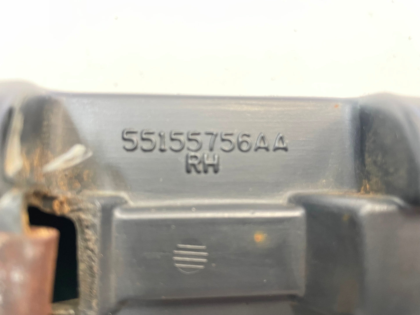 Jeep TJ front bumper end caps fits 97-06 TJ LJ 55155756AA 55155757AA plastic cap