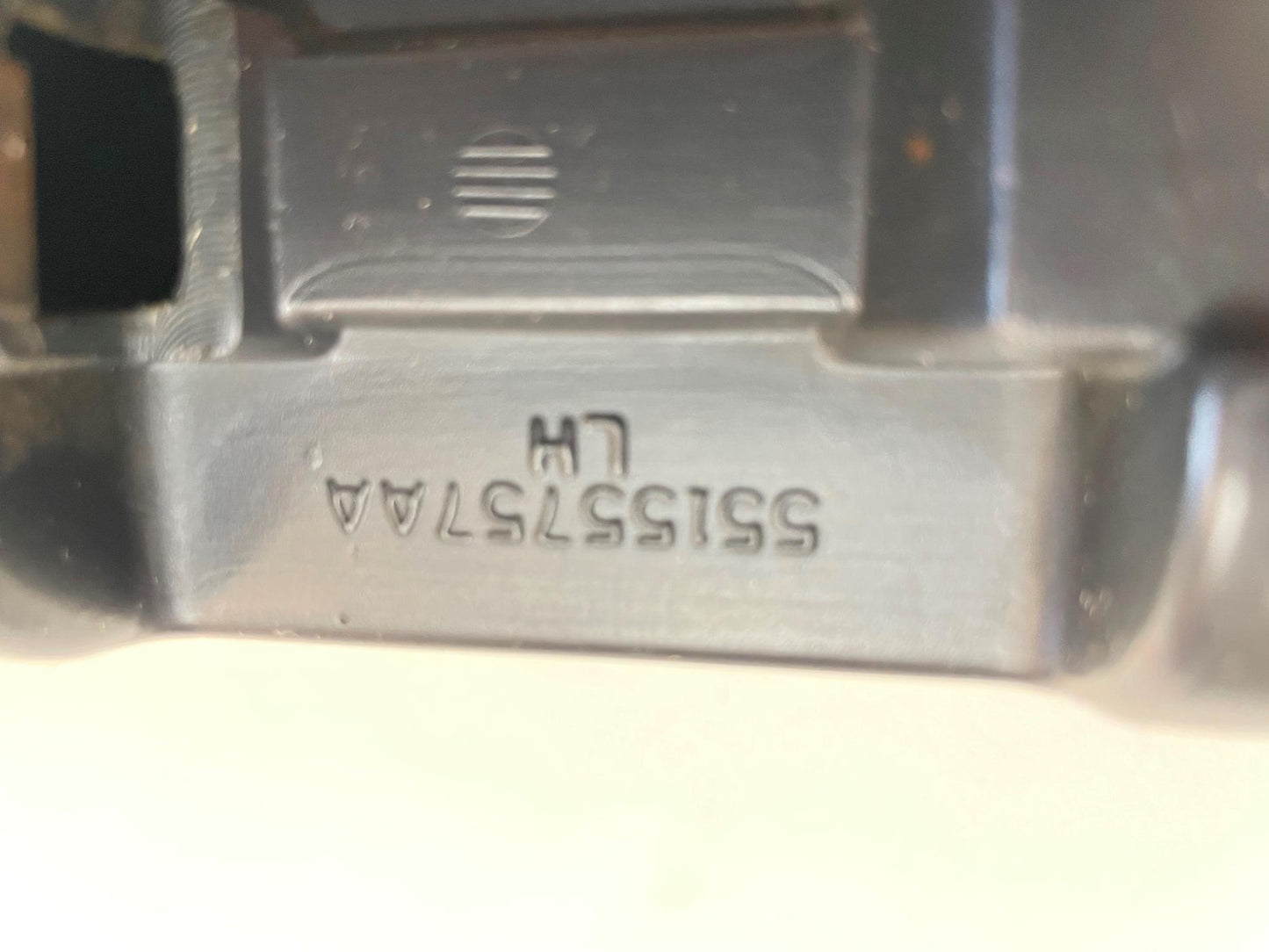 Jeep TJ front bumper end caps fits 97-06 TJ LJ 55155756AA 55155757AA plastic cap