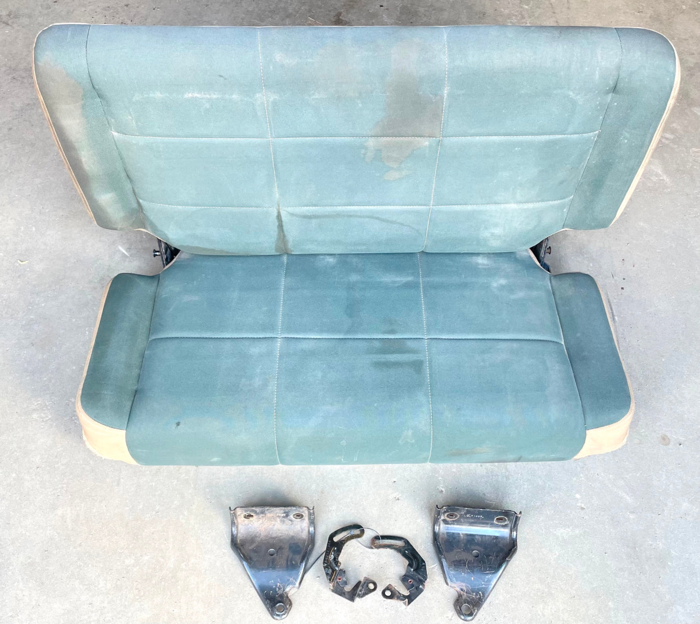 Jeep TJ Wrangler back Seat with brackets Sahara Green factory folding rear 97-02