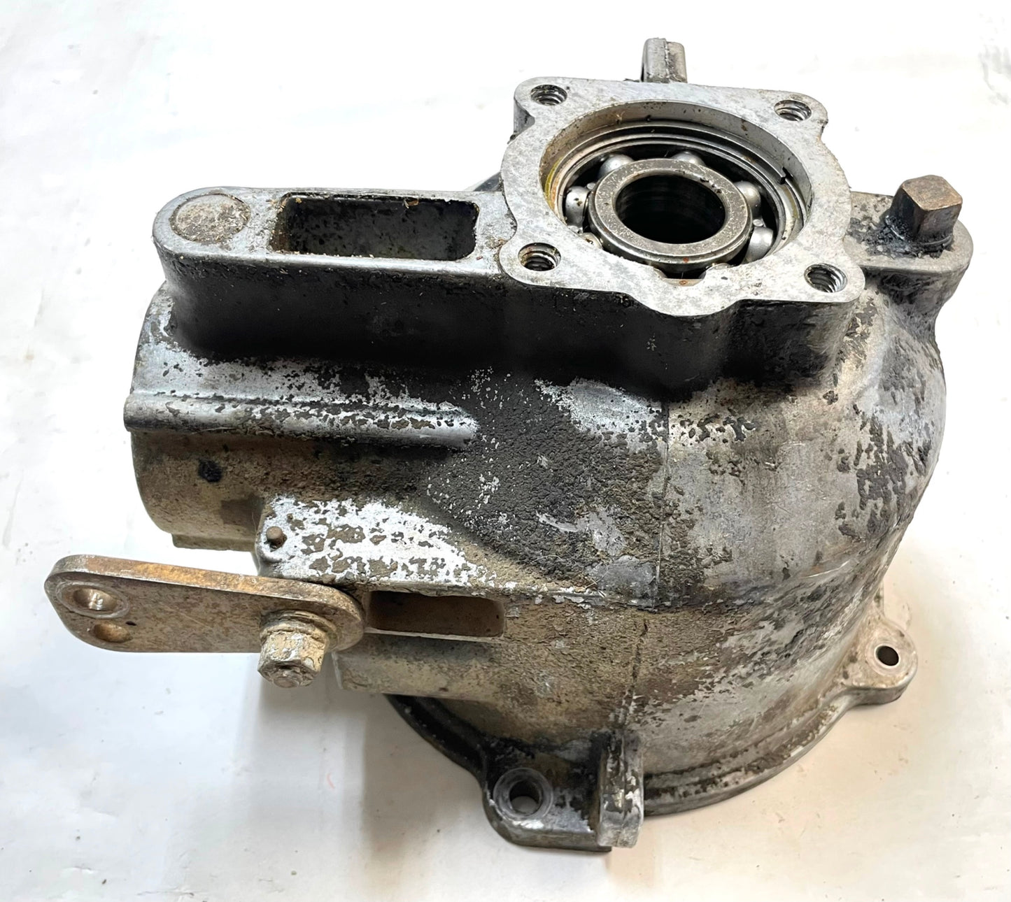 Jeep Quadratrac transfer case low range CASE only BW 1339 1305 reduction unit !