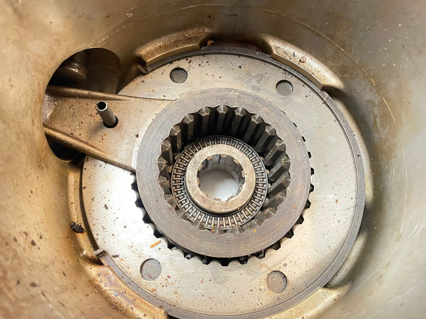 Jeep Quadratrac transfer case low range CASE only BW 1339 1305 reduction unit