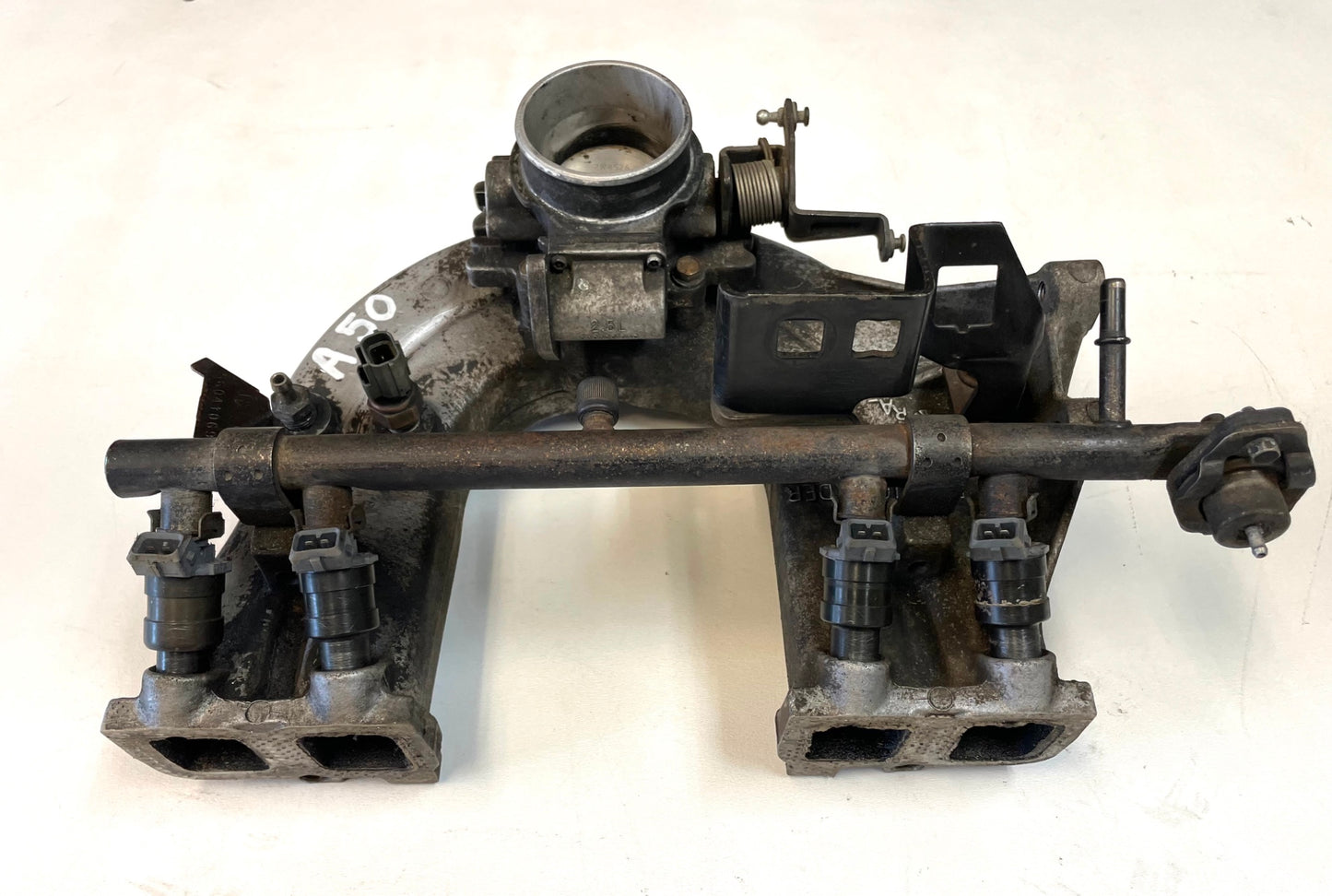 Jeep 4 cylinder intake manifold 530102444 TJ Wrangler XJ Cherokee 2.5 liter