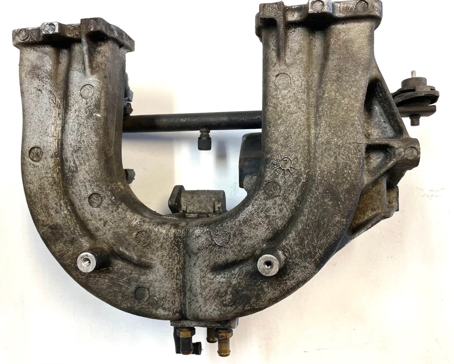 Jeep 4 cylinder intake manifold 530102444 TJ Wrangler XJ Cherokee 2.5 liter