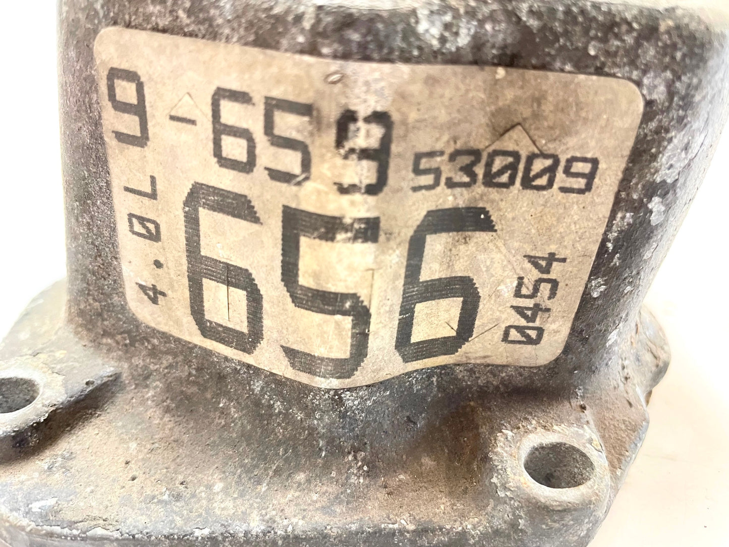 Jeep XJ 4.0 Valve Cover 87-90 Cherokee six cylinder Renix aluminum 9-65953009