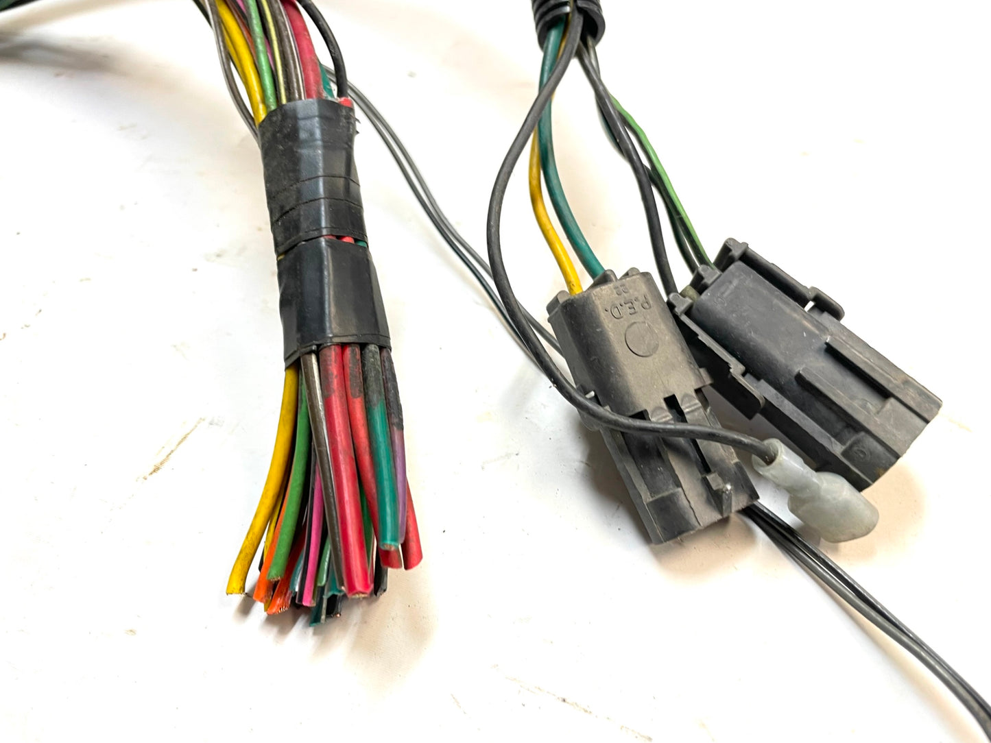 Jeep YJ Wrangler Engine Wiring Harness Firewall Plug  FREE SHIPPING