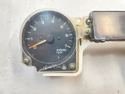 Jeep YJ Wrangler gauge cluster speedometer tachometer 147,714 gauges fits 92-95