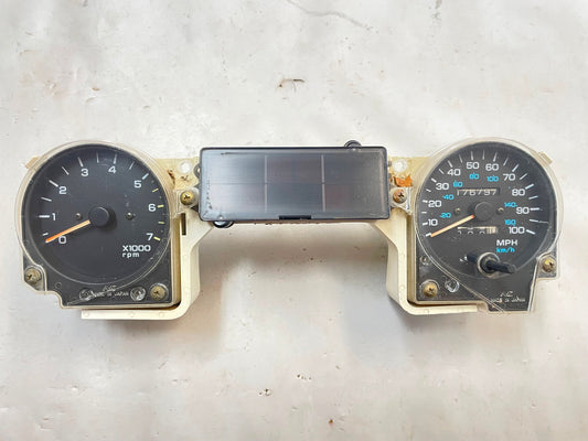Jeep YJ Wrangler gauge cluster speedometer tachometer 176,797 gauges fits 92-95