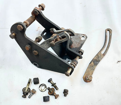 Jeep YJ Wrangler 6 cylinder Alternator Bracket w/ AC air condition V belt 4.2