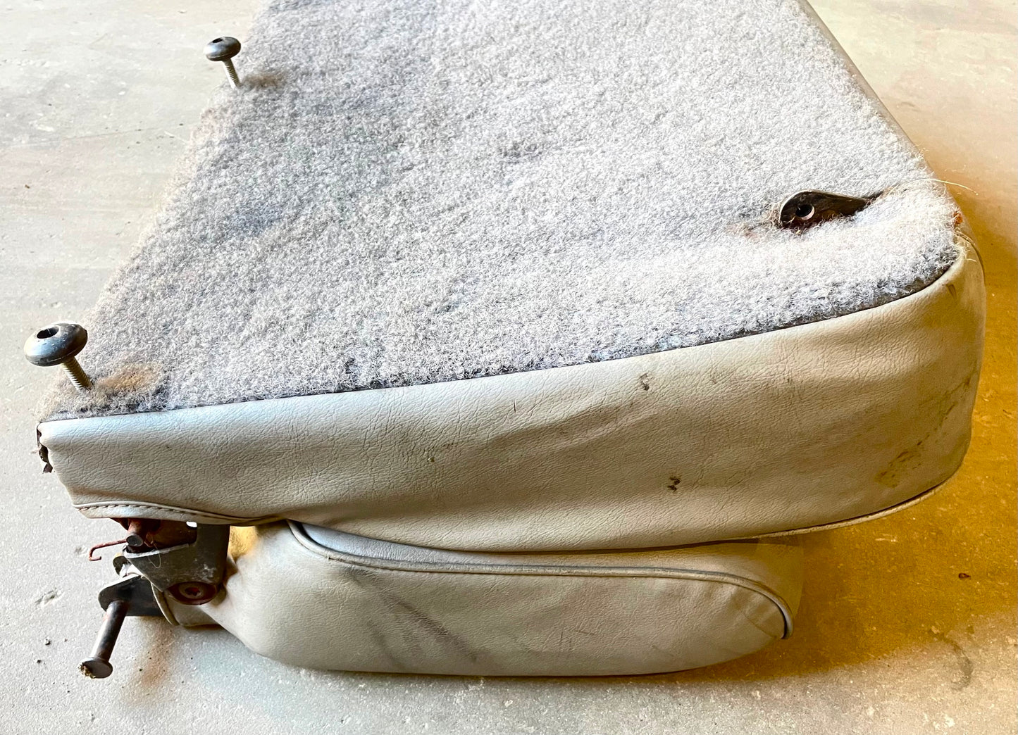 Jeep YJ Wrangler back seat with brackets factory folding CJ7 fold n tumble grey