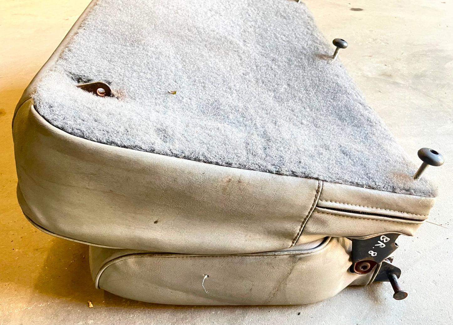 Jeep YJ Wrangler back seat with brackets factory folding CJ7 fold n tumble grey