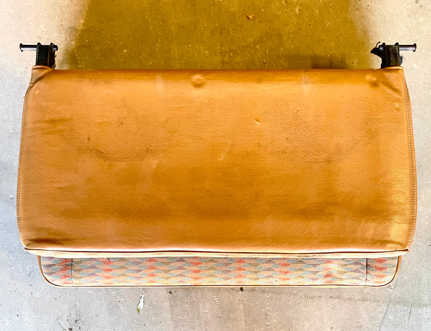 Jeep YJ Wrangler back seat with bracket CJ7 Tan Spice factory folding Rio Grande