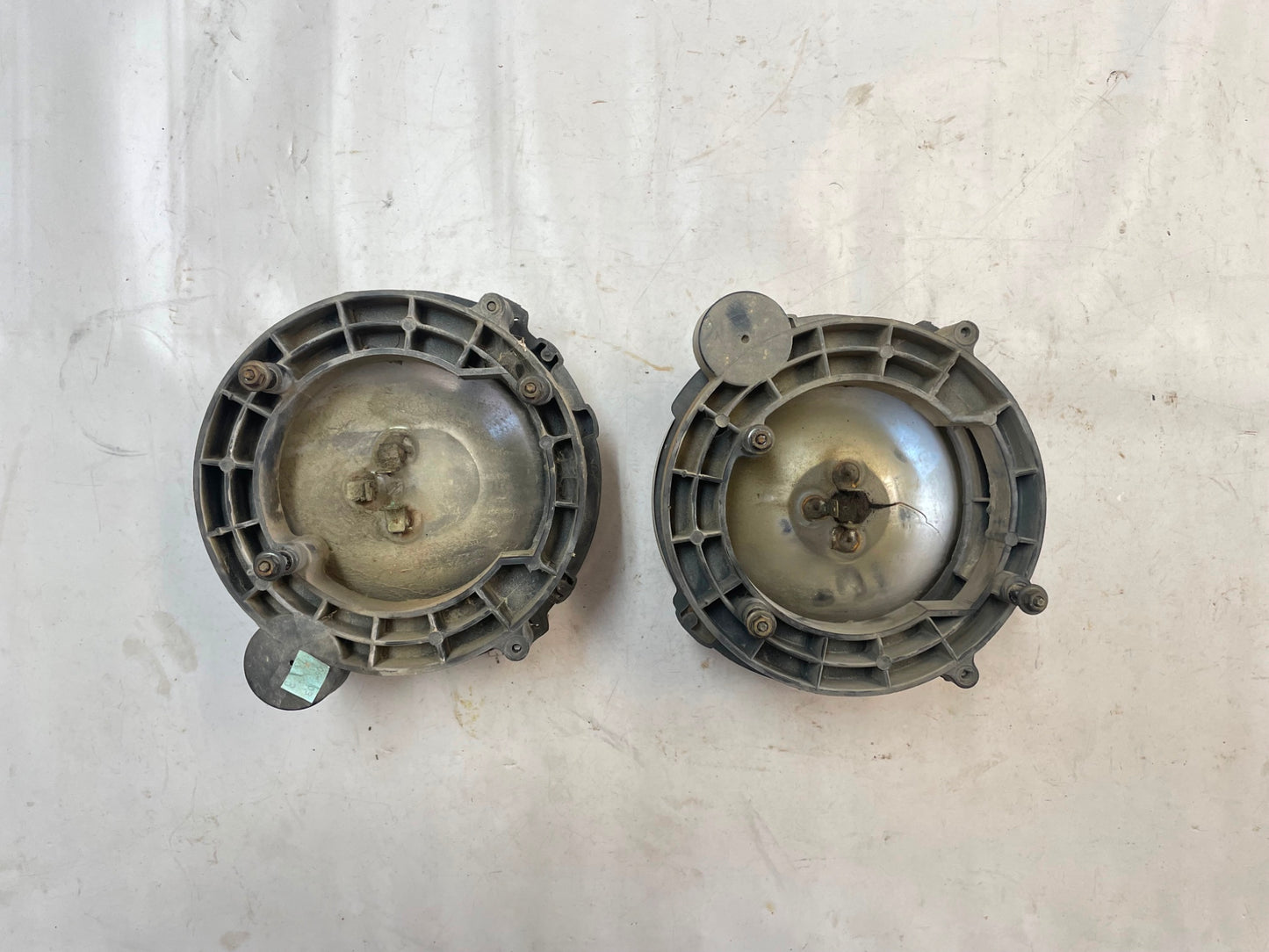 Jeep TJ Wrangler Head Light Buckets chrome retainers bulbs adjusters Left Right
