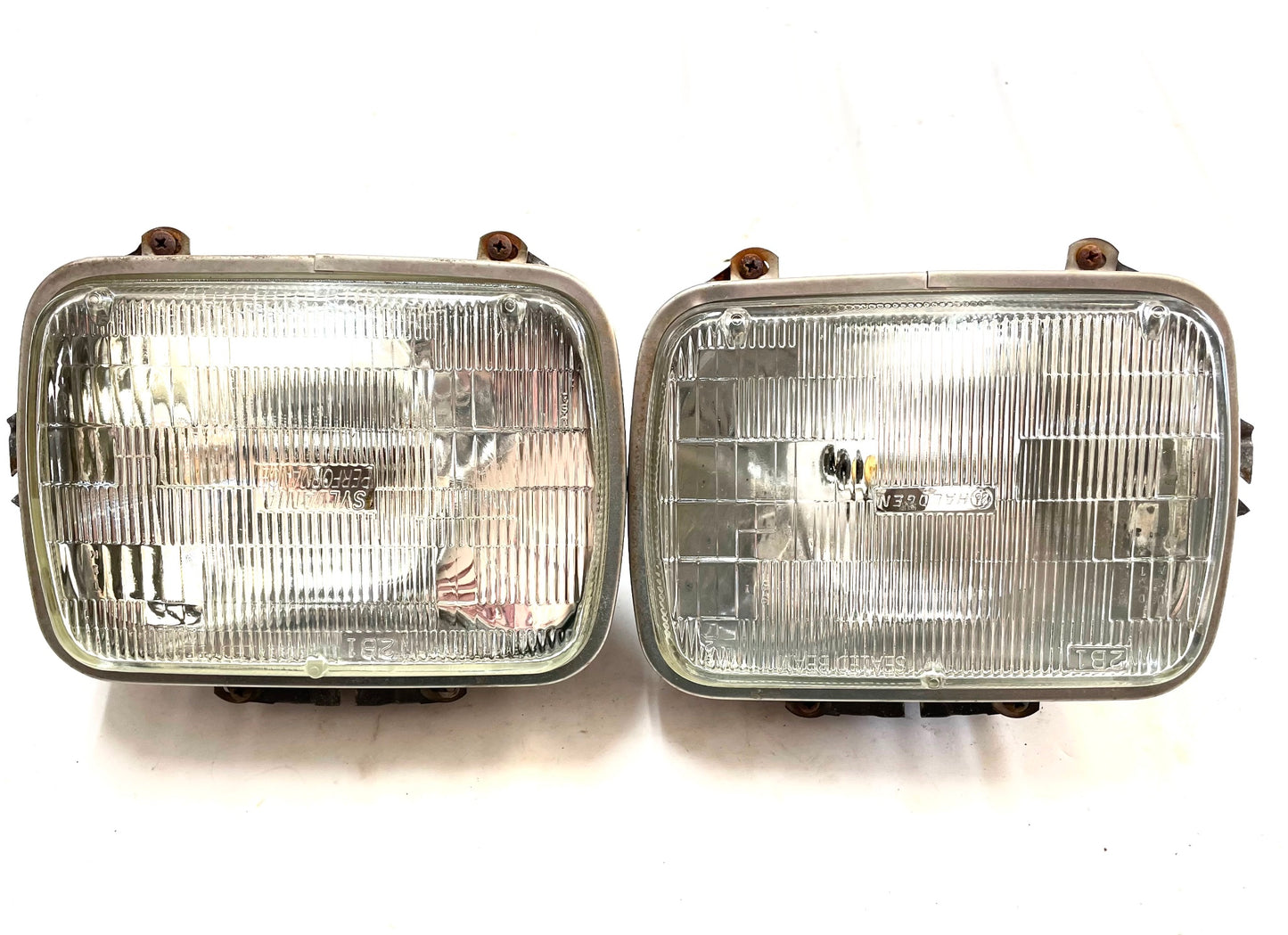 Jeep YJ Wrangler headlight buckets with chome retainer / bulbs 87-95 adjuster