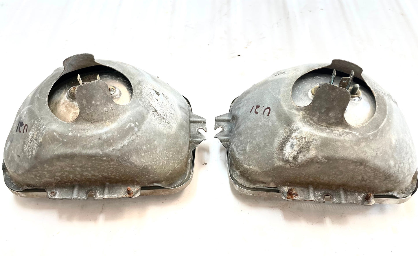 Jeep YJ Wrangler headlight buckets with chome retainer / bulbs 87-95 adjuster