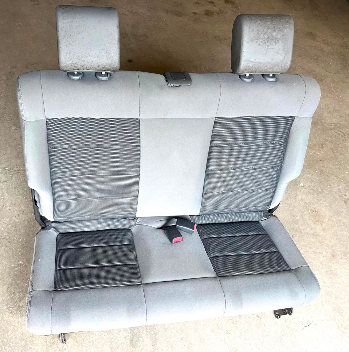 Jeep JK Wrangler back Seat 2 DOOR Grey factory folding rear 2007-2010 head rest