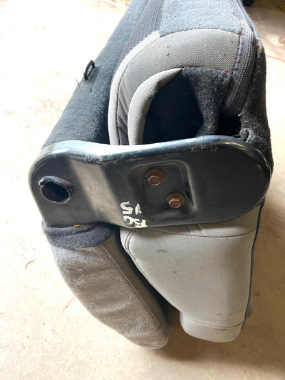 Jeep JK Wrangler back Seat 2 DOOR Grey factory folding rear 2007-2010 head rest