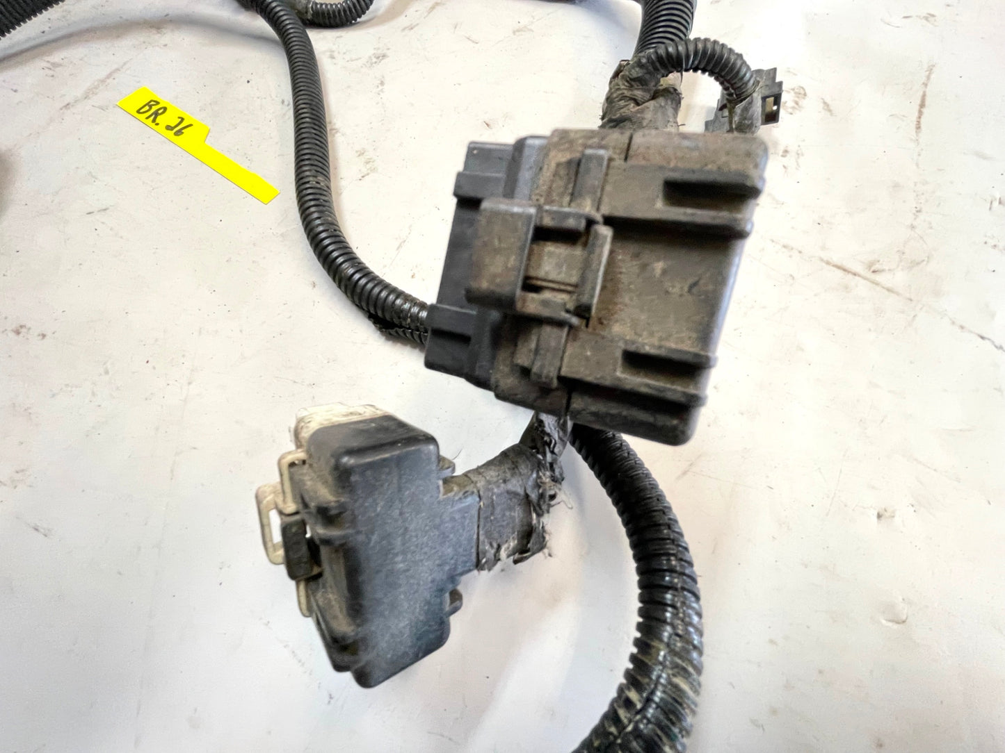 04 Jeep TJ Wrangler 2.4 Engine Wiring Harness motor wire 56048001AB