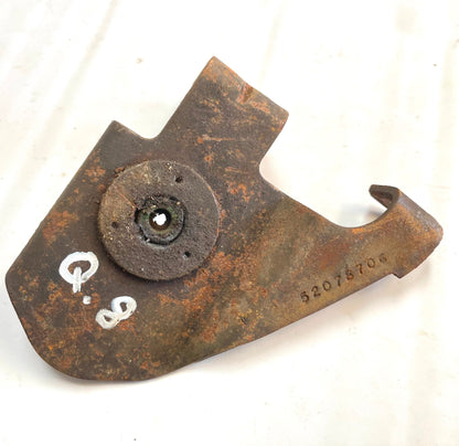 Jeep TJ Wrangler NP 231 transfer case shifter linkage bracket 2.5 4cyl. 52078706