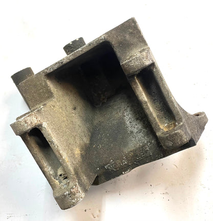 Jeep Grand Wagoneer V8 Sanden AC compressor bracket air 8953005420