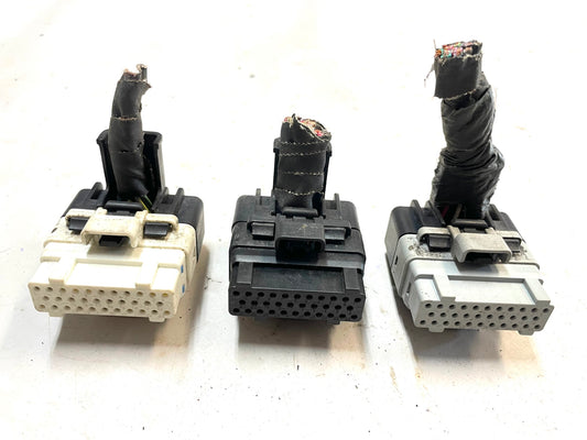 Jeep TJ computer ECM PCM plug ends Wrangler 97-02 plugs 56041305