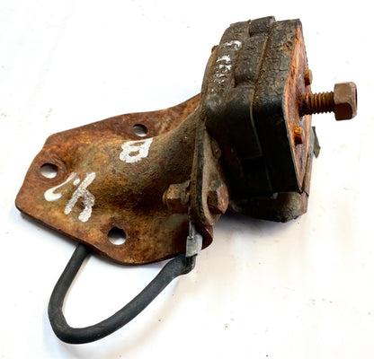 Jeep CJ 6 cylinder driver motor mount 4.2 258 232ci CJ5 CJ7 CJ8 AMC engine side